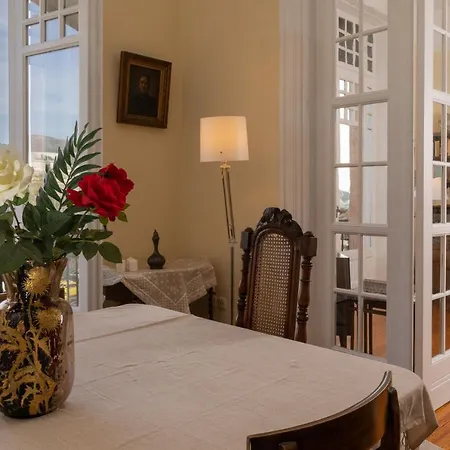 1930's Neoclassical In The Heart Of Athen